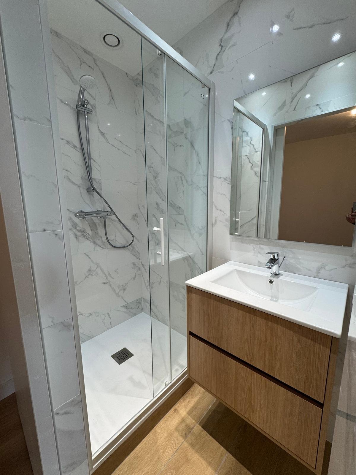 24a35578-bd68-46b6-aaef-585874d1bc6a